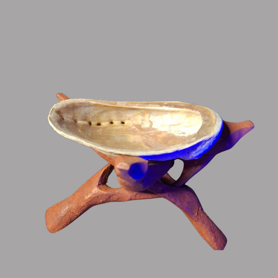 Suport pentru ardere si fumigatie salvie – scoica naturala cu baza din lemn