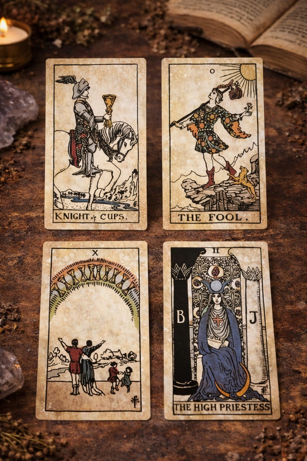 Carti Tarot Vintage – pachet clasic cu aspect vechi pentru divinatie, intuitie si tarot traditional