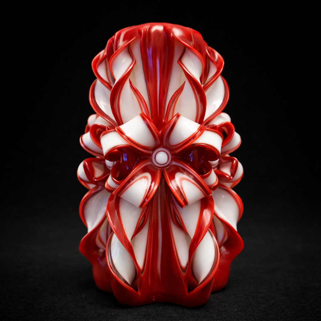 Lumanare sculptata handmade rosu-alb – pasiune, activare energetica si forta vitala | Colectie Giovani Tarot